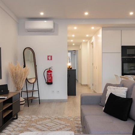 Stylish Apartment W/ River View By Lovelystay Oeiras Extérieur photo