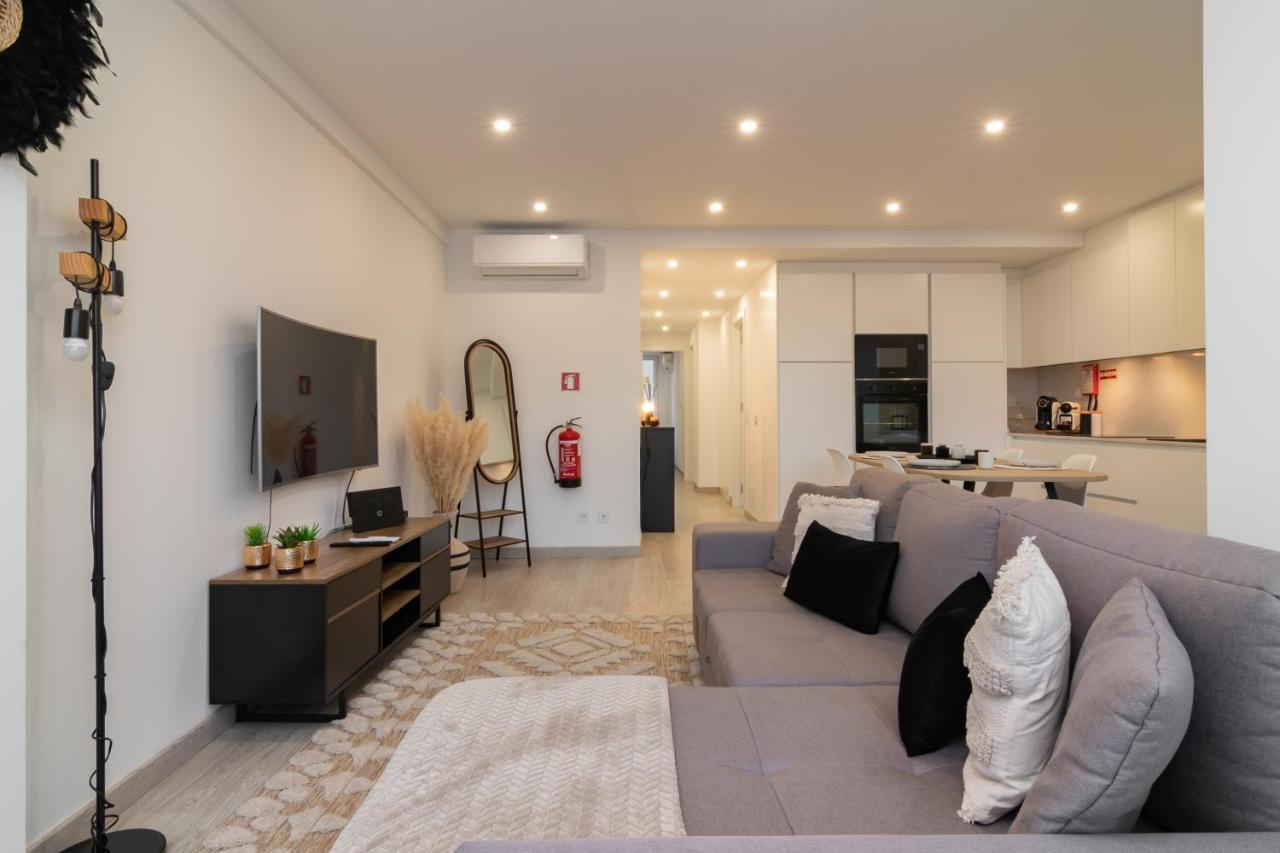 Stylish Apartment W/ River View By Lovelystay Oeiras Extérieur photo