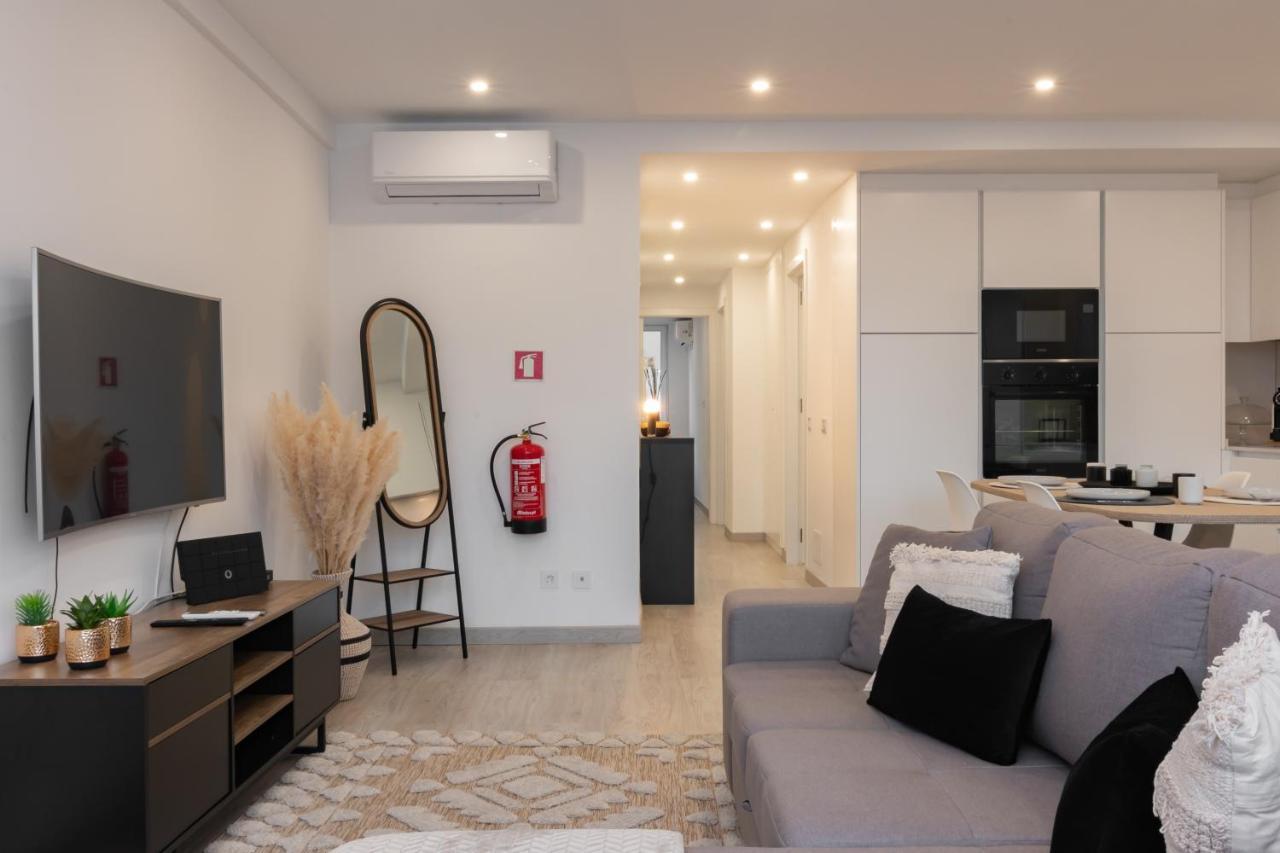 Stylish Apartment W/ River View By Lovelystay Oeiras Extérieur photo