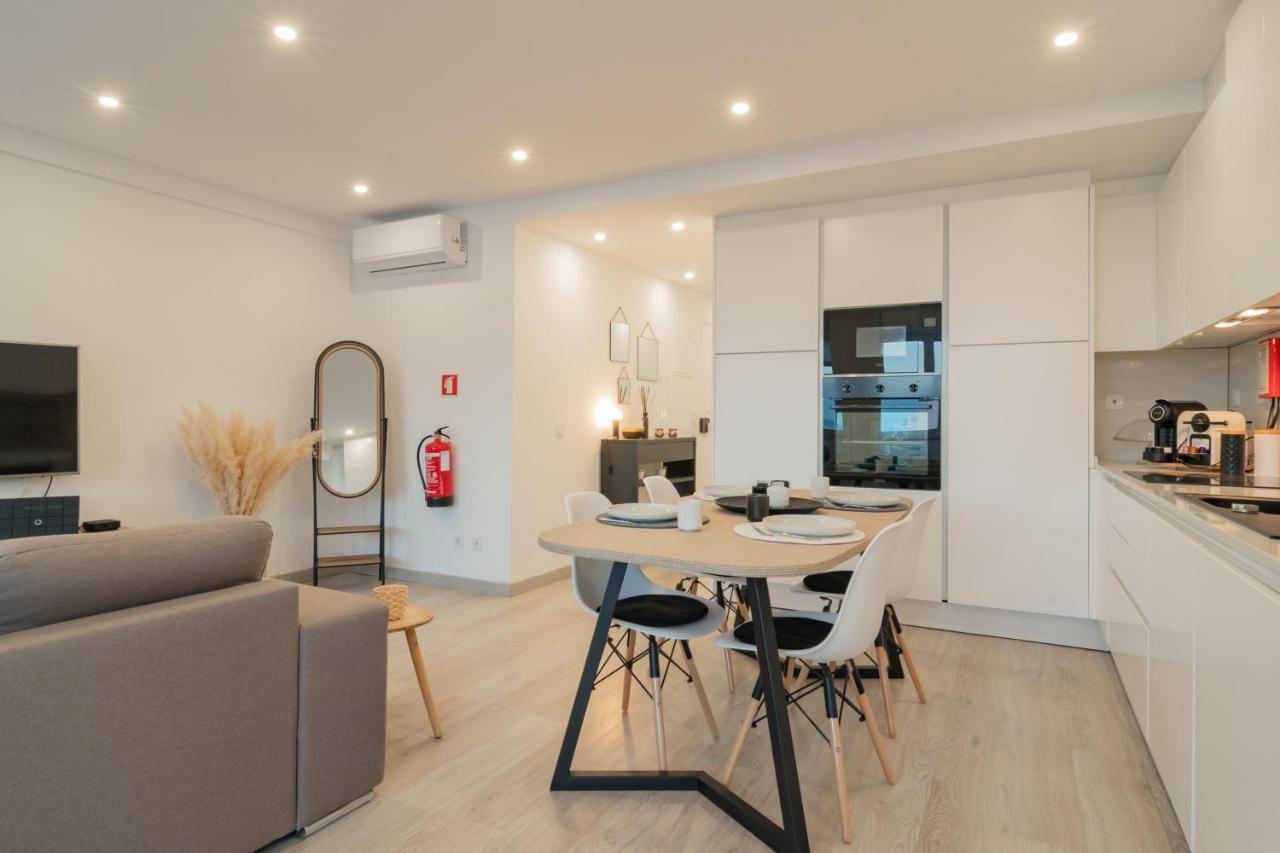 Stylish Apartment W/ River View By Lovelystay Oeiras Extérieur photo