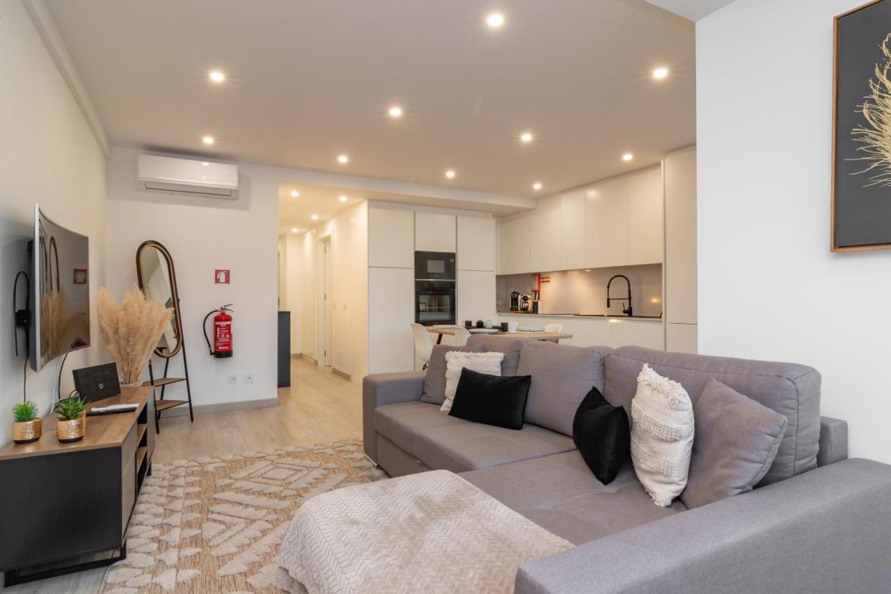 Stylish Apartment W/ River View By Lovelystay Oeiras Extérieur photo