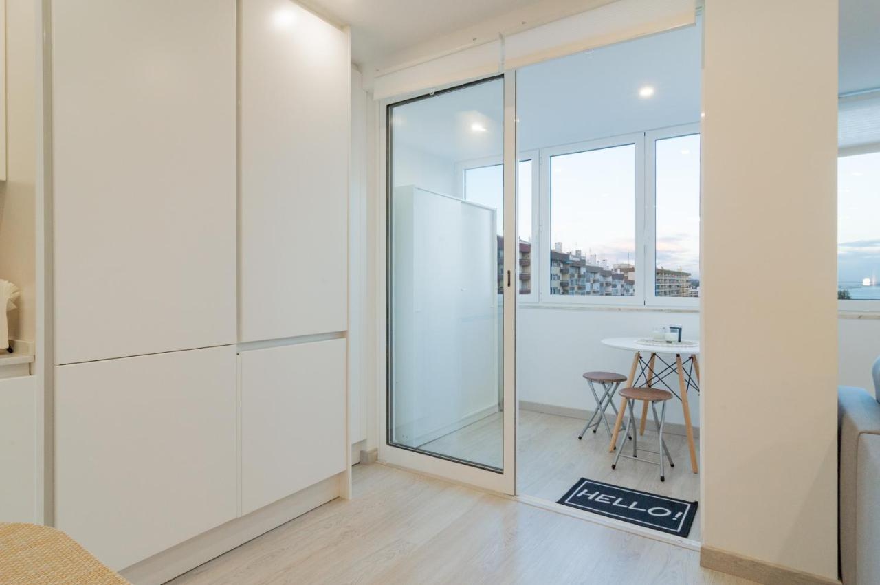 Stylish Apartment W/ River View By Lovelystay Oeiras Extérieur photo