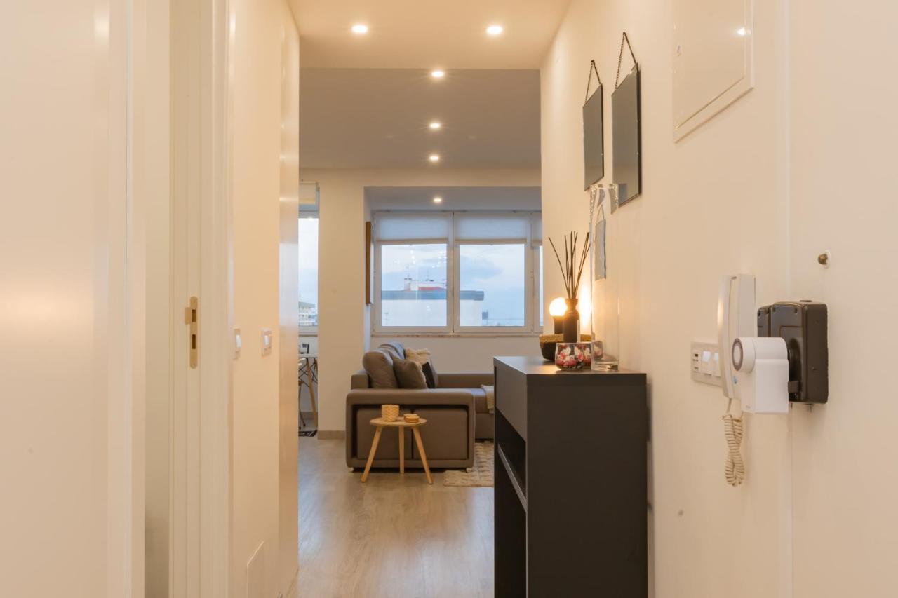 Stylish Apartment W/ River View By Lovelystay Oeiras Extérieur photo